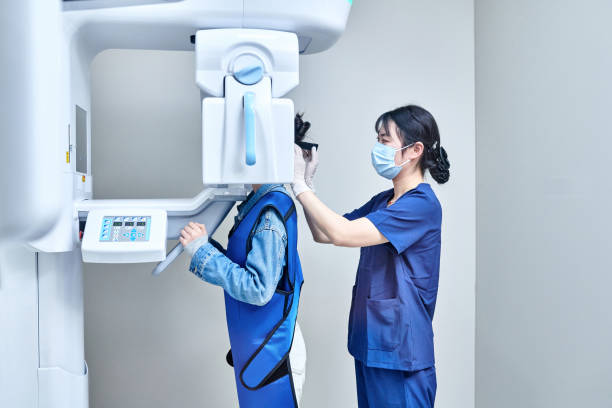 Best Emergency Tooth Extraction  in Lowellville, OH